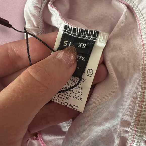 Hello Kitty x SHEIN Collab Tube Top + Skirt Set - Picture 4 of 6